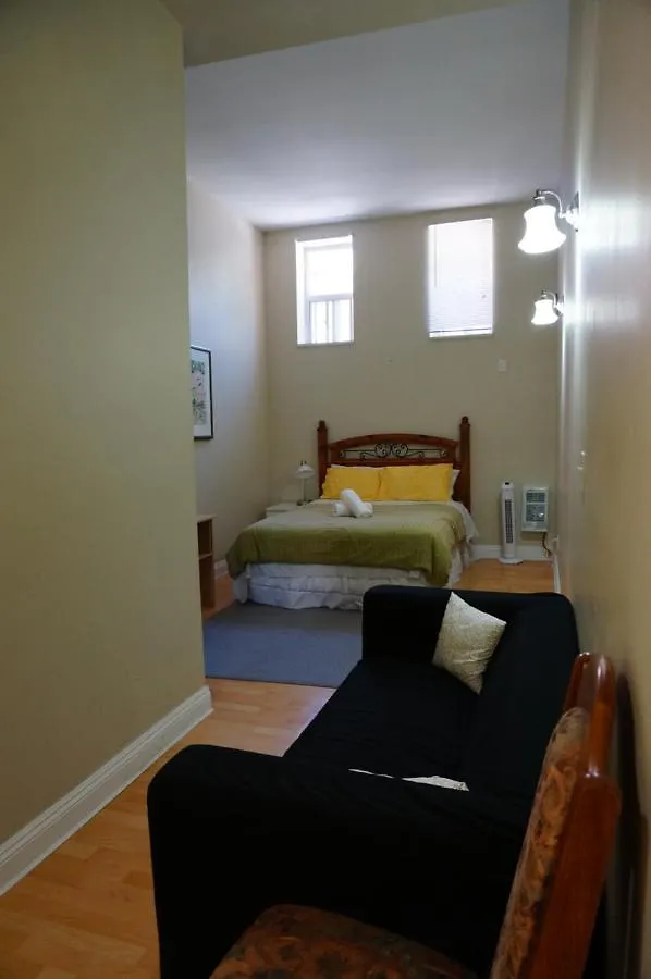 Kaisar Guest House Toronto
