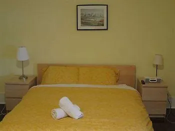 Kaisar Guest House Toronto