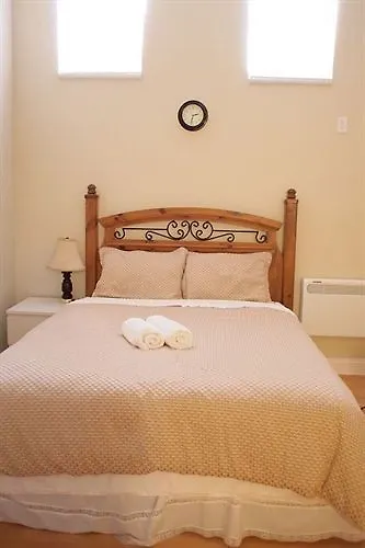 Kaisar Guest House Toronto 2*,  Canada